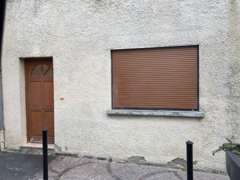 Technisoudure recouvre les tags sur les façades à Vichy